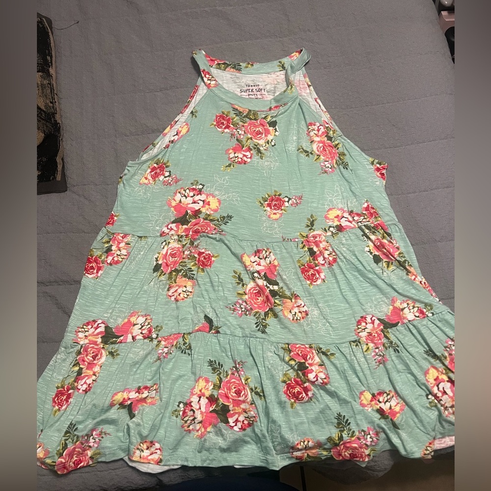 Torrid super soft knit top flower print size 3